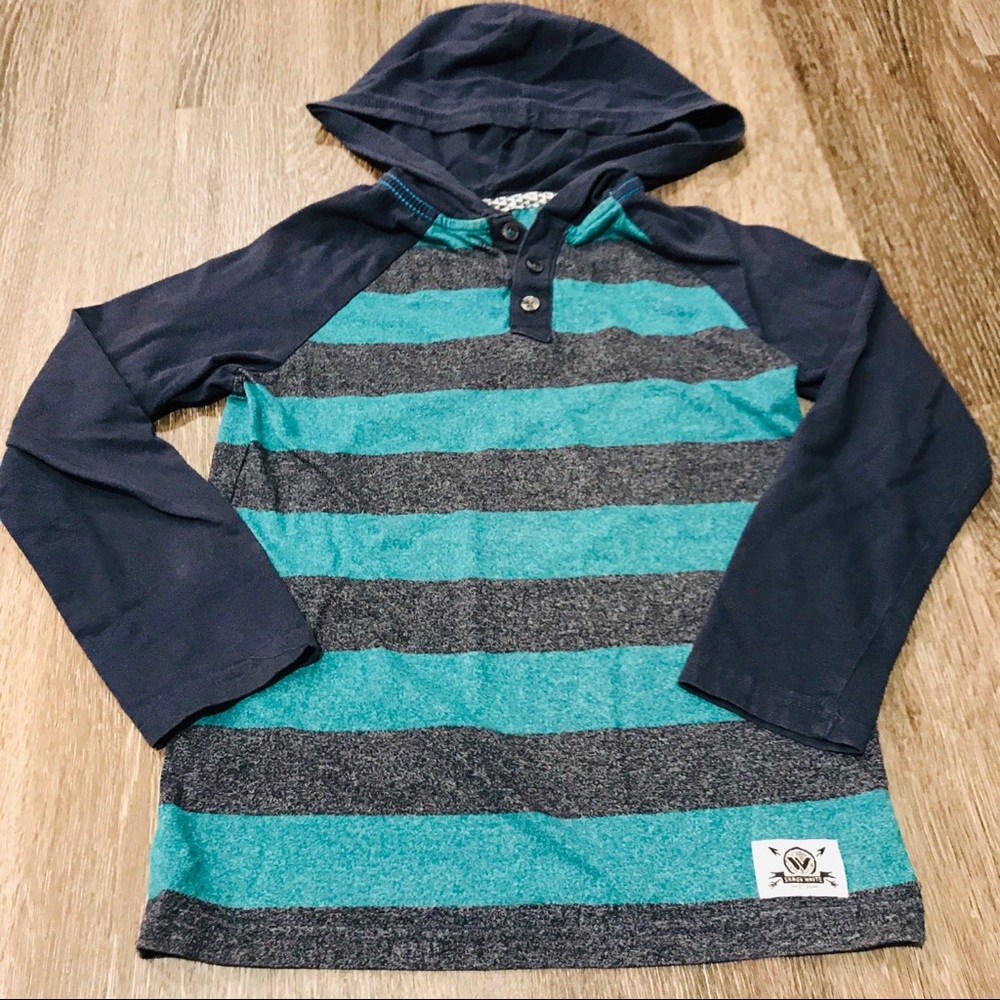 6/7 Shaun White Hooded Tee